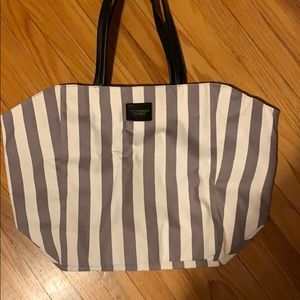 NEW VICTORIA SECRET TOTE